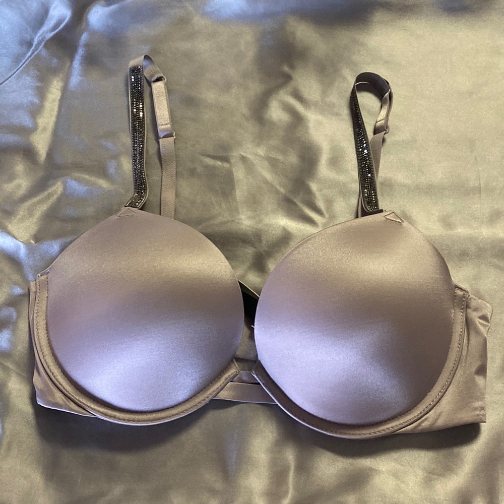 Victoria’s Secret very sexy push up